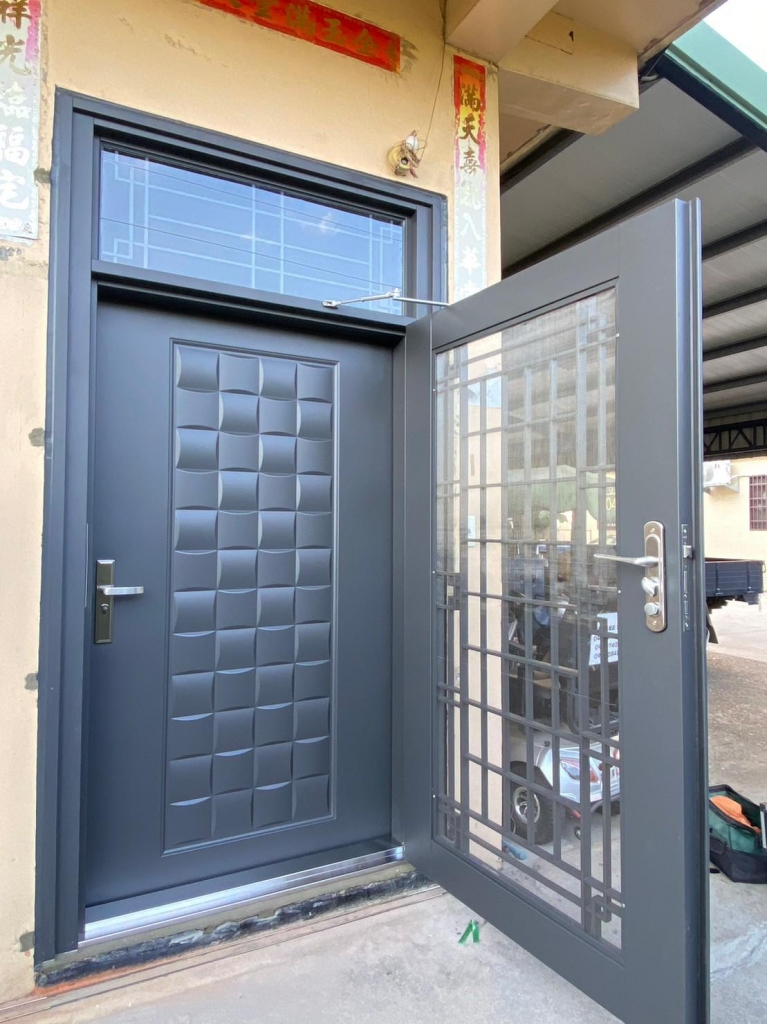 鍍鋅鋼板門/700型門