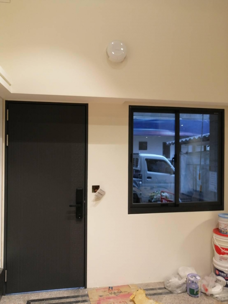 鍍鋅鋼板門/700型門