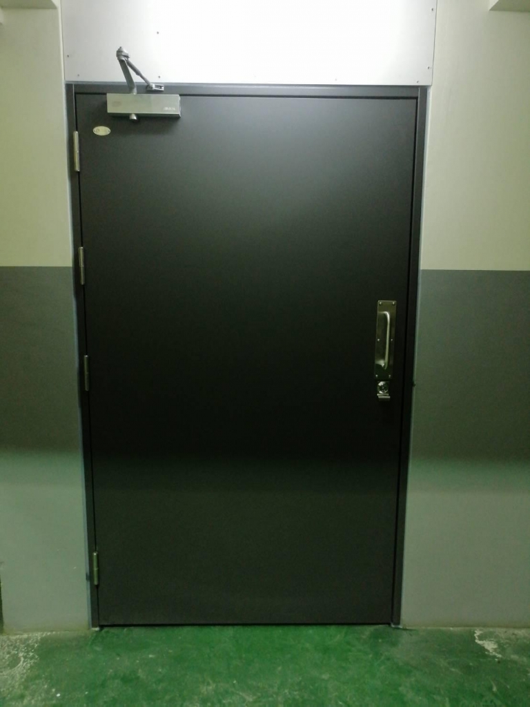 鍍鋅鋼板門/700型門