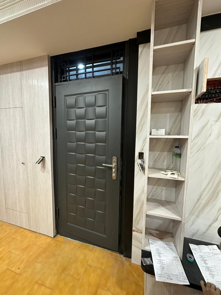 鍍鋅鋼板門/700型門