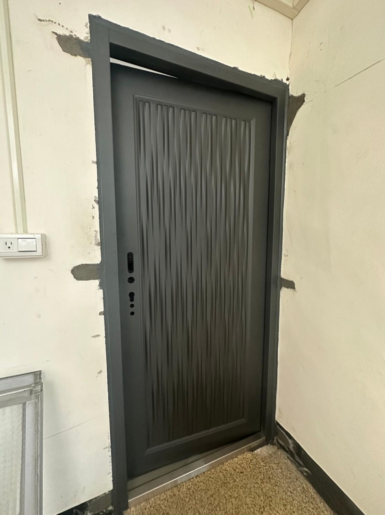 鍍鋅鋼板門/700型門